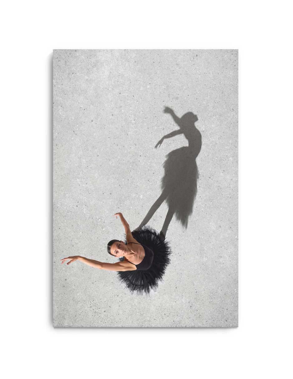 Cuadro decorativo Canvas Art Bailarina mirando arriba con barniz a registro