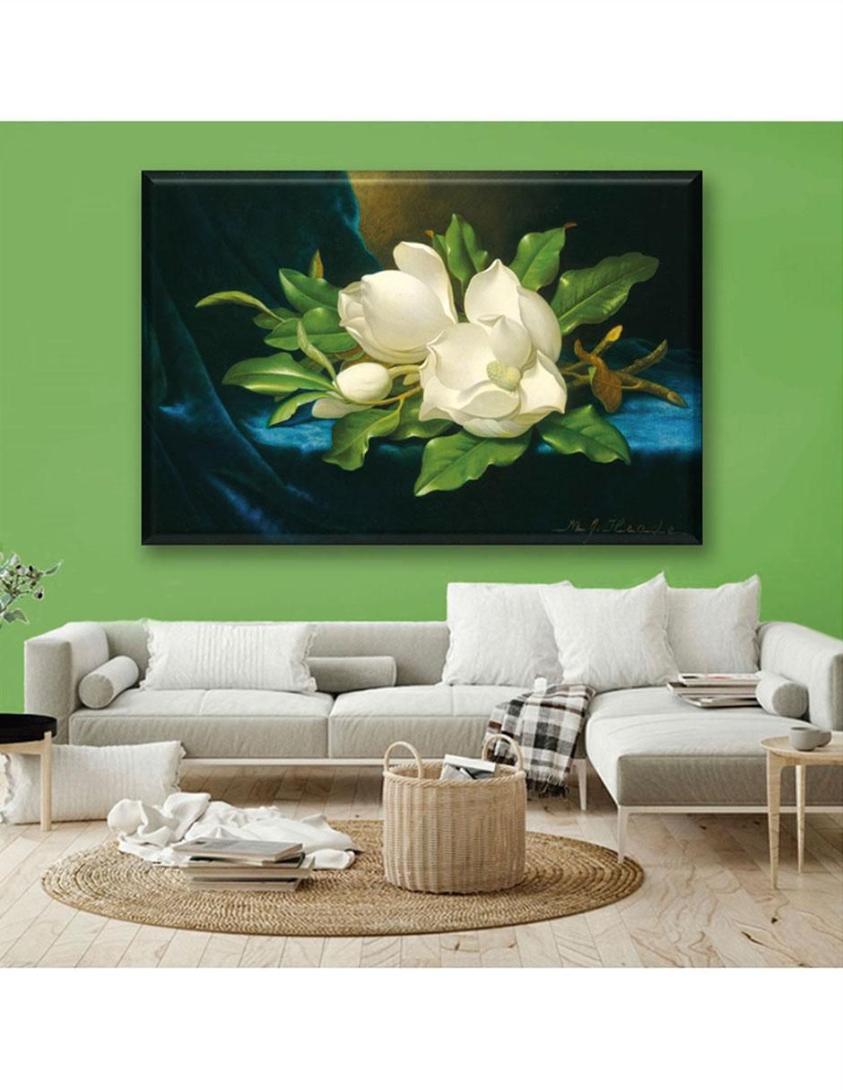 Cuadro decorativo Industria Grafica Ciento 23 Magnolias gigantes sobre un paño de terciopelo azul