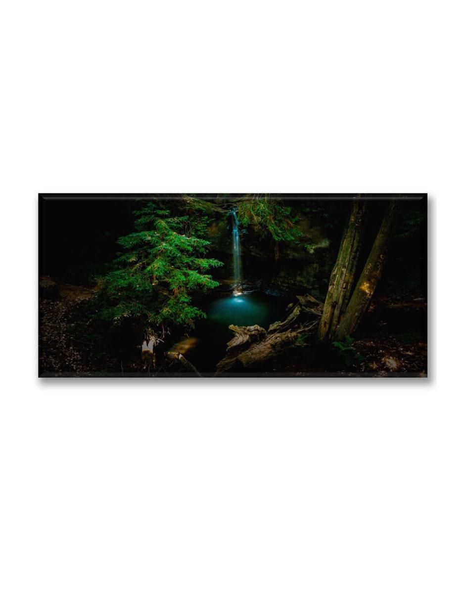 Cuadro decorativo Cascada dentro del bosque 1
