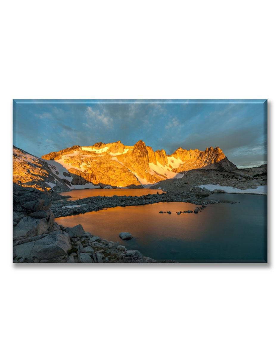 Cuadro decorativo Montaña iluminada por el sol 1